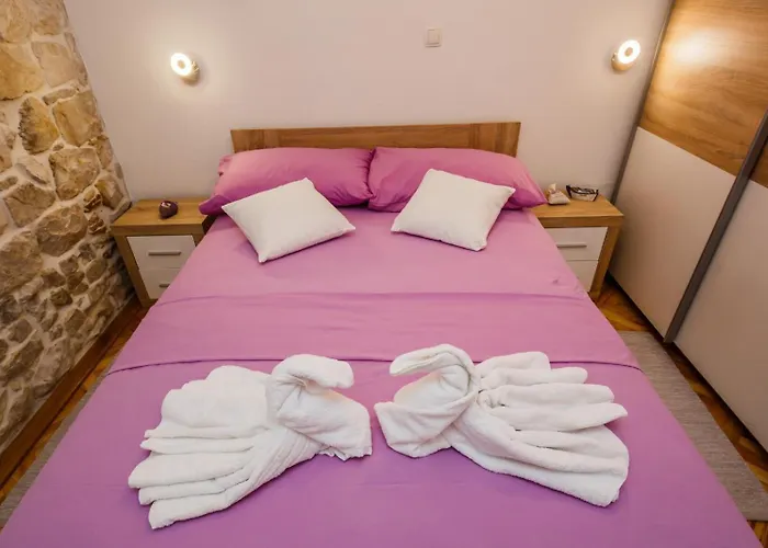 Stone House Kastela