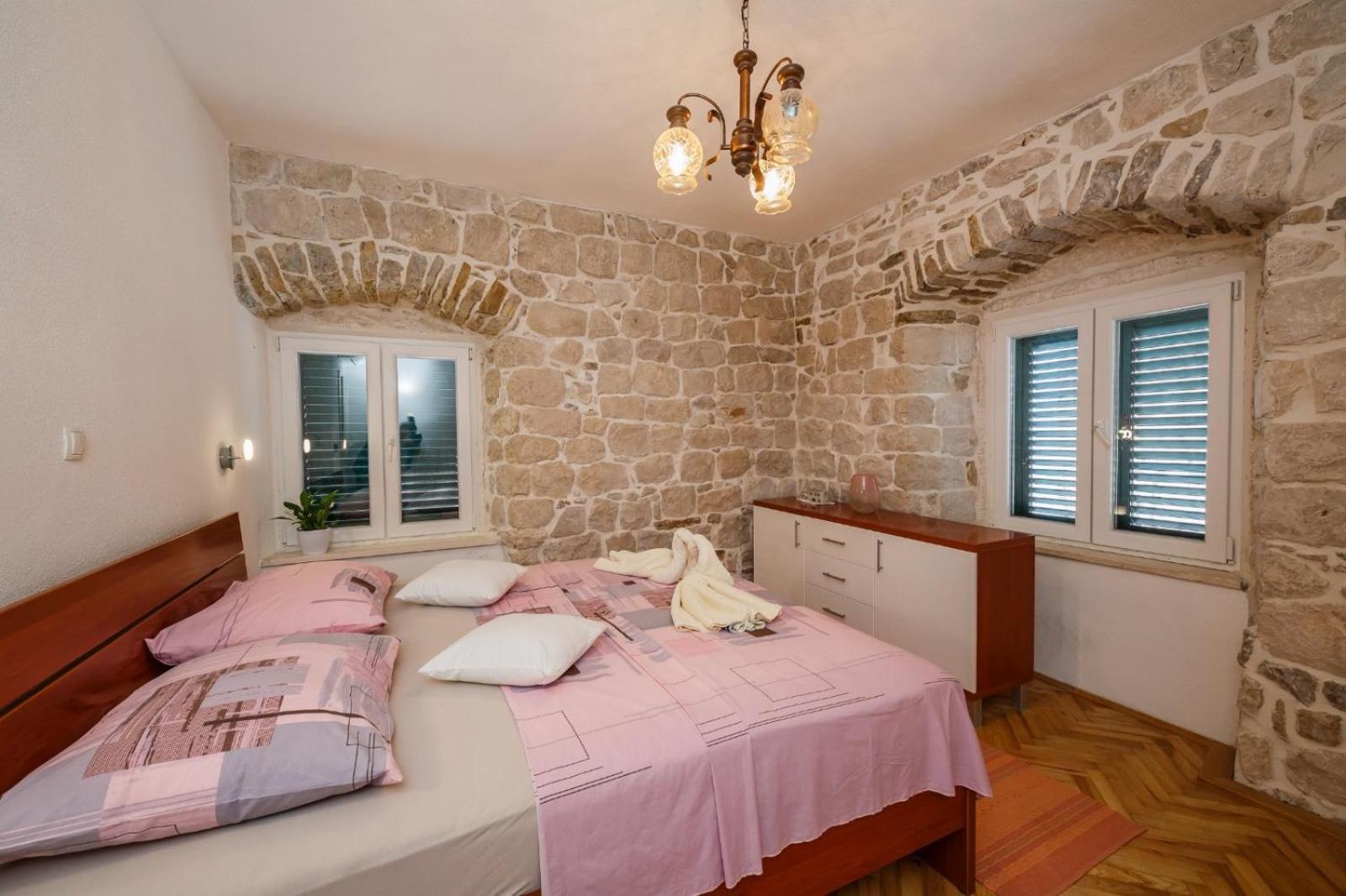 Holiday home Stone House *