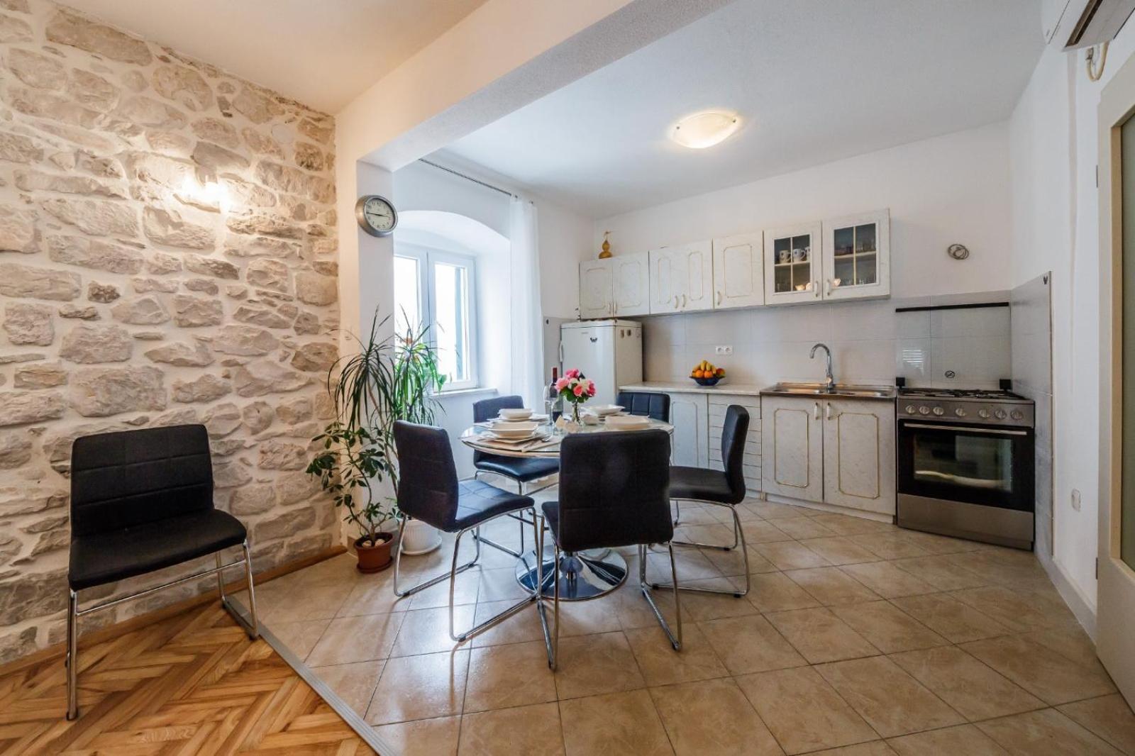 Stone House Holiday home *