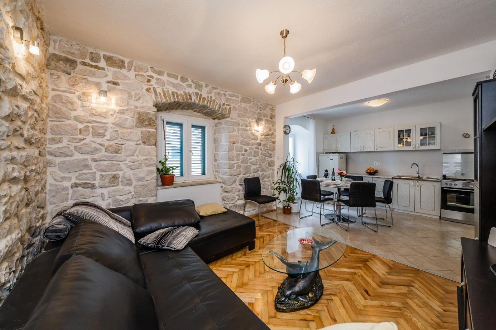 Stone House Holiday home *